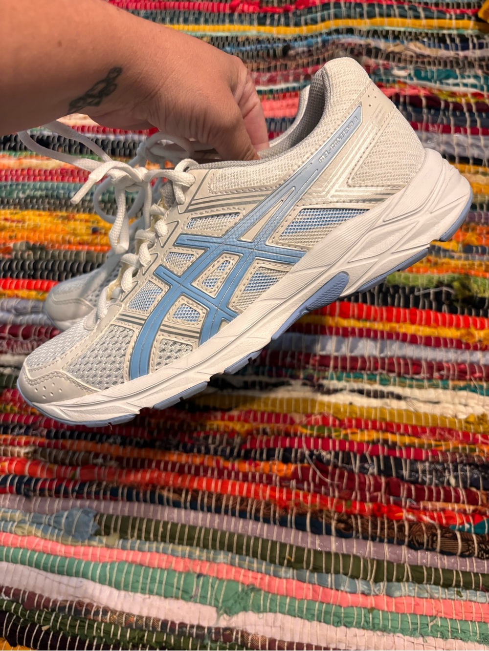 ASICS Gel Contend 4 size 6 Light Blue and White